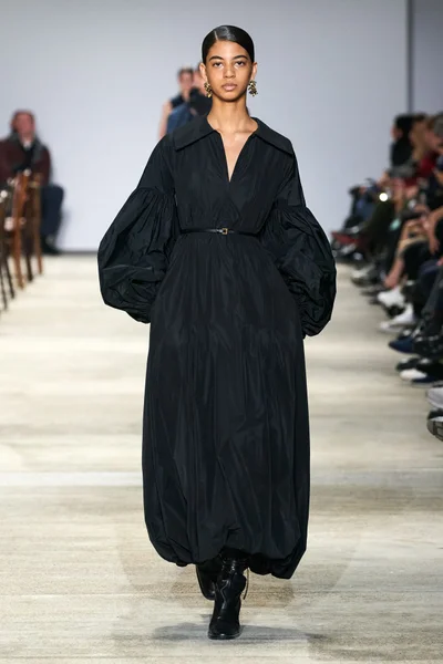 Look 23